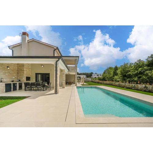 NEW 2024! Luxury Villa Carlotte with 11m pool