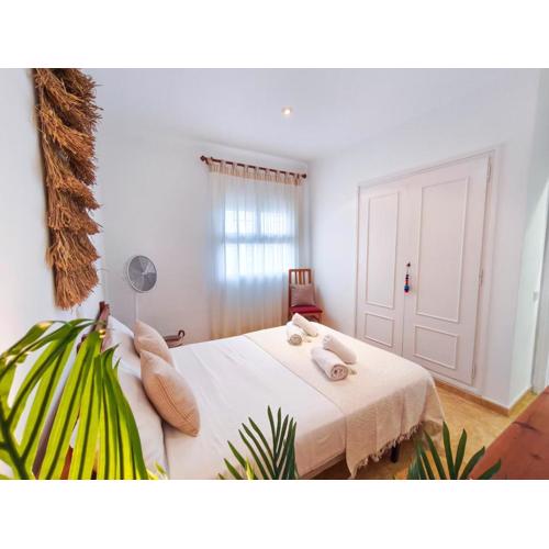 NEW Apartment Costa Brava, SEAview! Nearby beach
