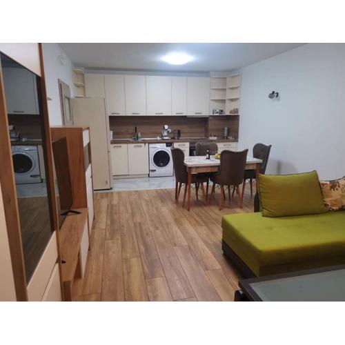 new apartment near city center with free parking