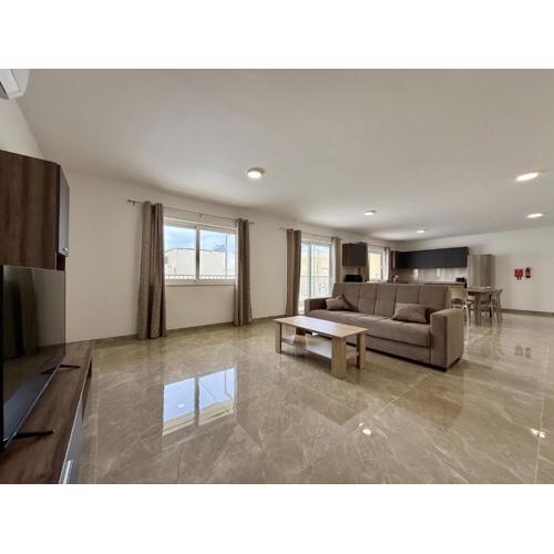 New Apartment! Walking distance to the three cities by SF Homes