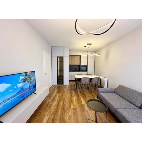 New Bazaar, Grand Apartment