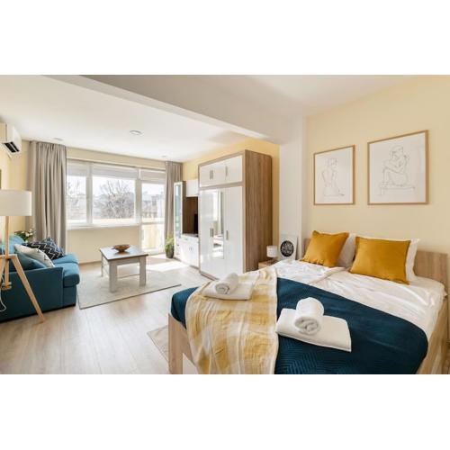 NEW Central located peaceful 1BDR Self check-in