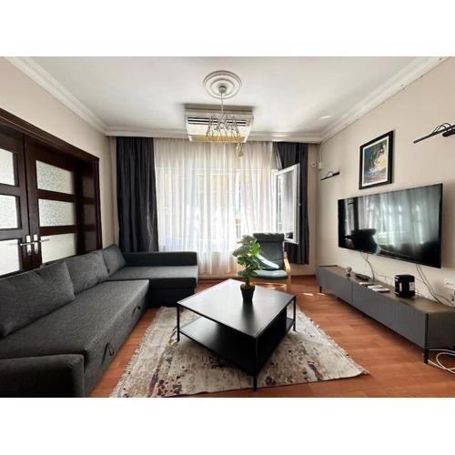 New Comfy Flat, 4BR, 4ACs, Taksim