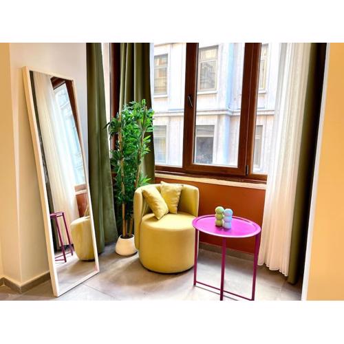 New Flat,3BR,AC, 200 mt to Taksim