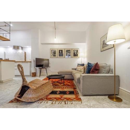 NEW Gorgeous 2-Bed Apt in Seville Center