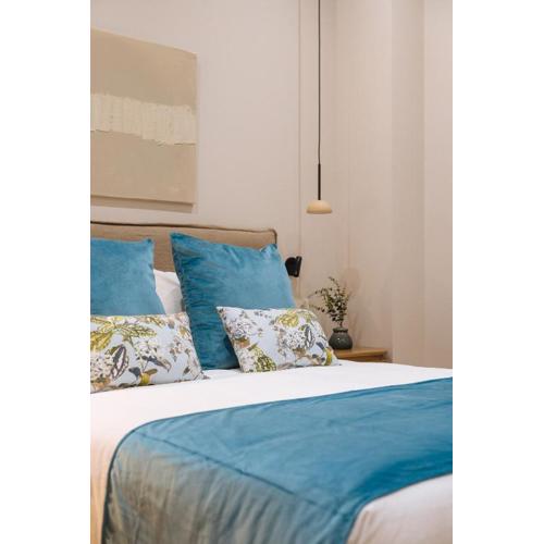 New Hostly Alameda Apartments