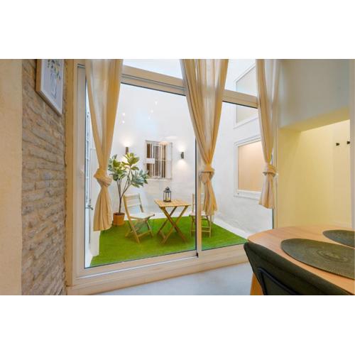 New in Santa Cruz quarter next to Giralda
