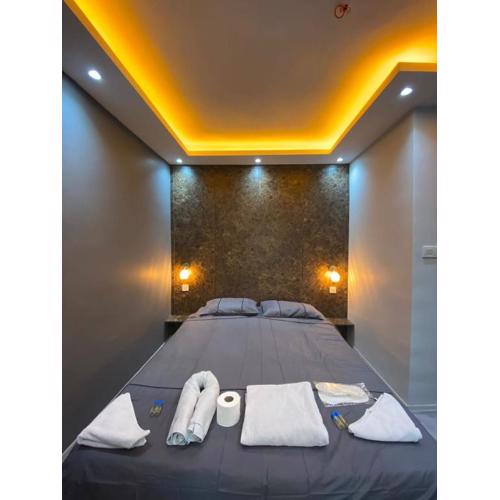 New la pella suites