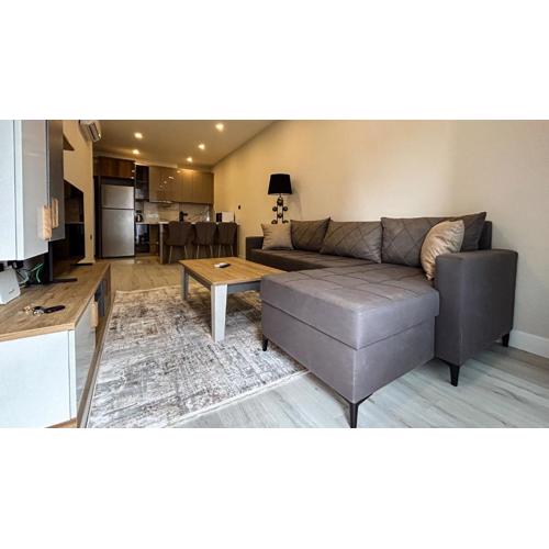 New Level Cleopatra Spacious & Stylish One-Bedroom Apartment, 650m from Cleopatra Beach