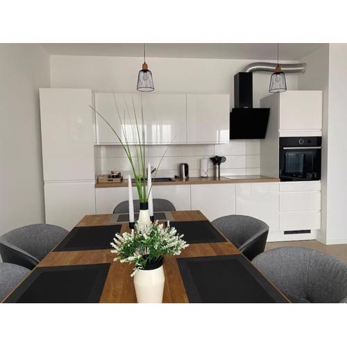 New modern APT near Old town - private parking
