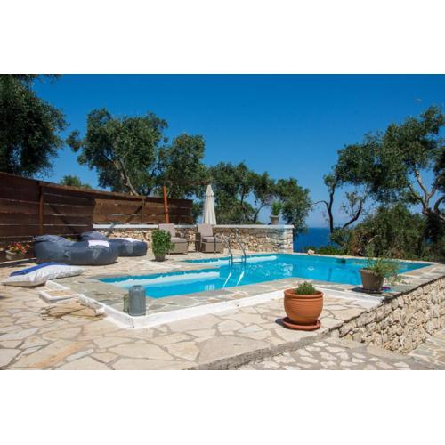 New! Paxosblue Junior suite private pool