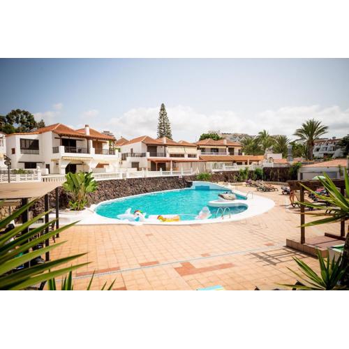 New! Sea View Apartment with Aircon in Center of Las Americas