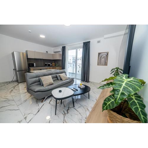 New, Stylish and Modern 1BR Apartment