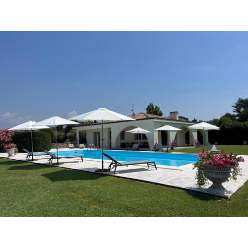 NEW Villa Tosca