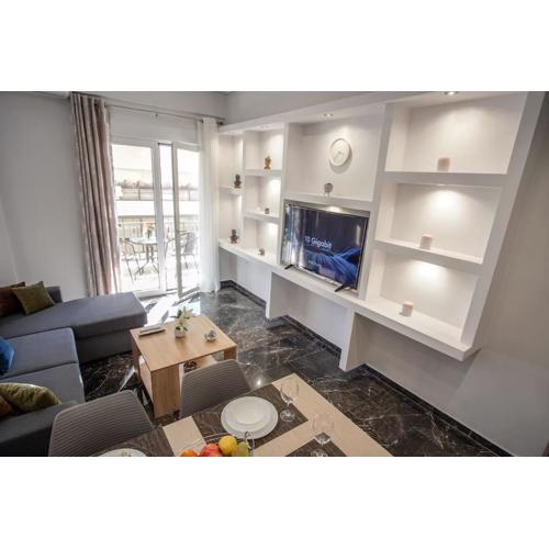 Newly Renovated 2-Bedroom Condo In Athens !