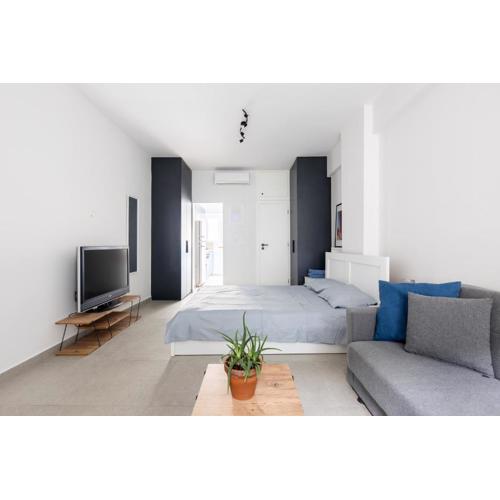 Newly Renovated Cosy Studio in Exarcheia