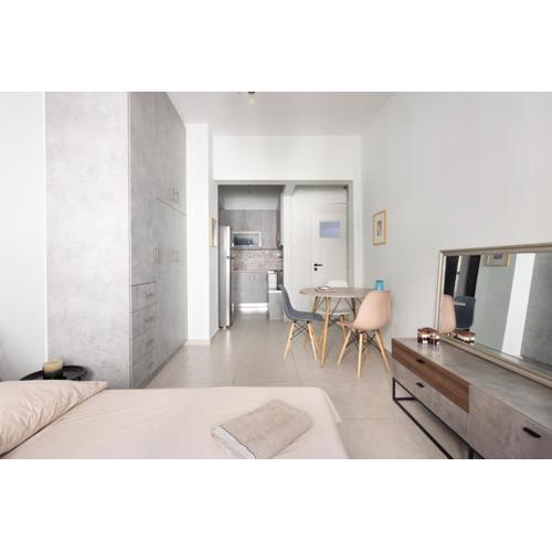 Newly Renovated Cozy Studio Downtown Athens
