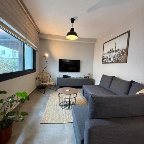NewOld Flat