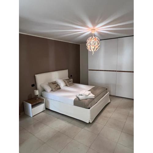 Nial House