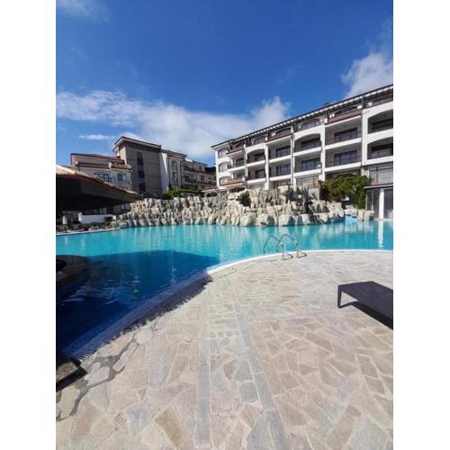 Nice 2 Bedroom Apartment with Sea and Poolview near Aheloy