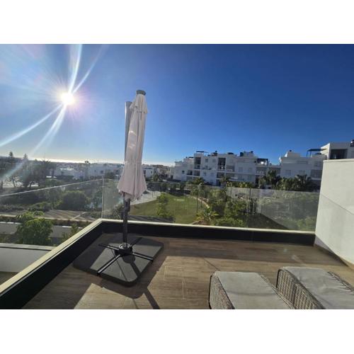 Nice 2 bedroom Bali Apartment with sea views