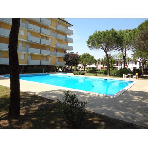 Nice and cozy apartment with pool by Beahost Rentals