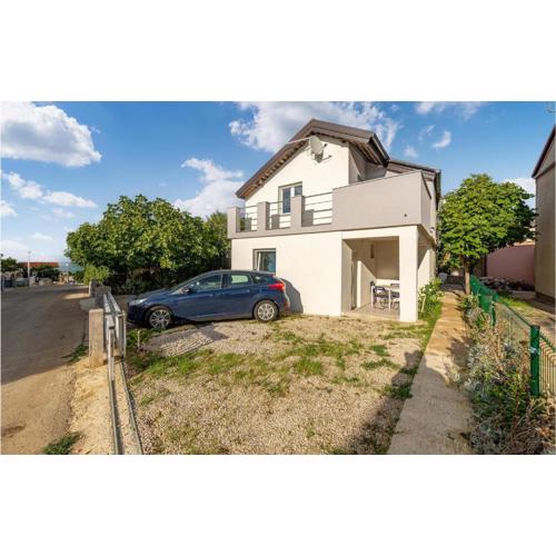 Nice Apartment In Vir With Wifi