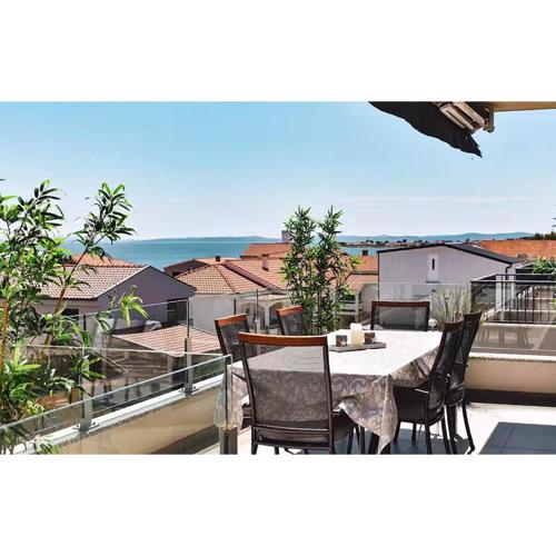 Nice Apartment In Vir With Wifi
