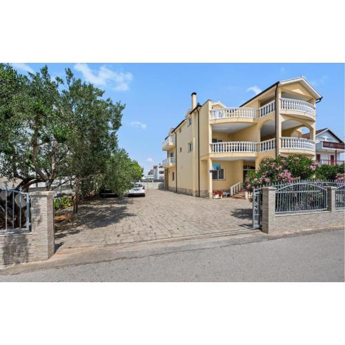 Nice Apartment In Vodice With Wifi