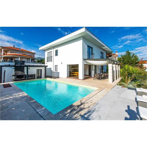 Nice Home In Crikvenica With Sauna