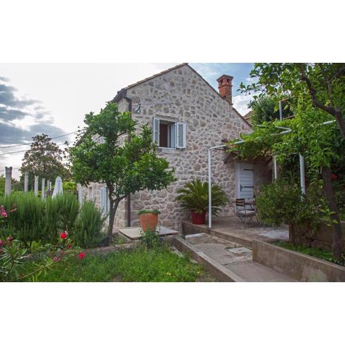 Nice Home In Dubrovnik With Kitchen