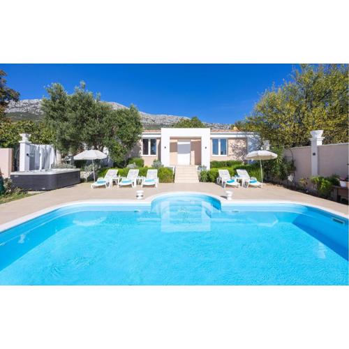 Nice Home In Kastel Sucurac With Wifi