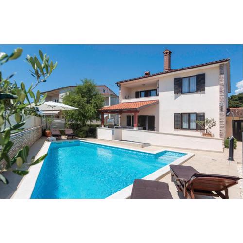 Nice Home In Pula With Wifi