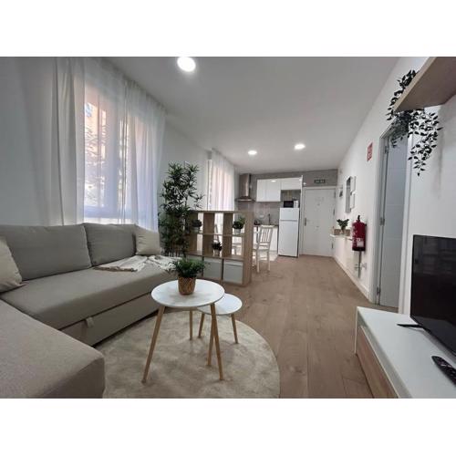 Nice studio in Madrid URQ1