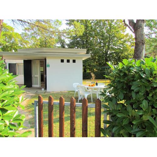 Nice Villa with private garden in Bibione - by Beahost