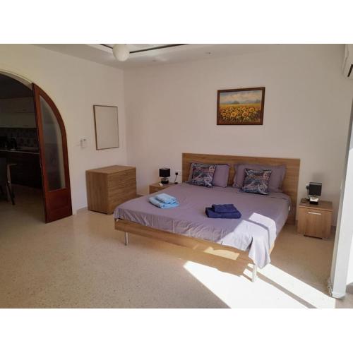 Nicely Furnished 2 Bedroom Apt in Bugibba
