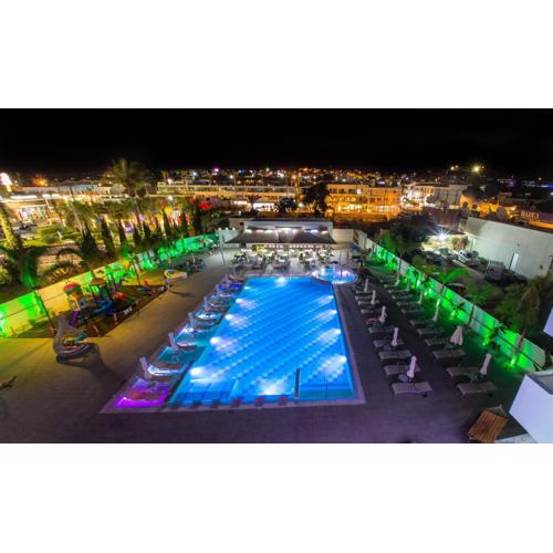 Nicholas Color Hotel