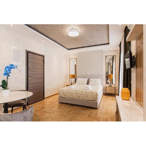 Nicholas Point Apartments and Rooms