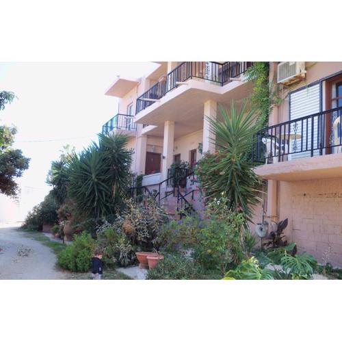 Nikolas Apartments