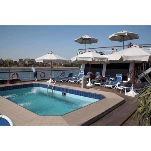 nile cruise river boat