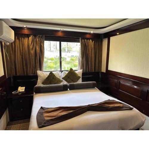 مركب نايل كروز nile cruise