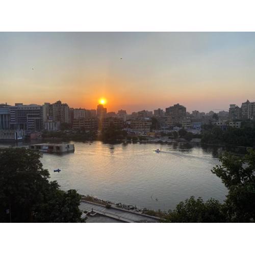Nile View Apartment in Zamalek Stays