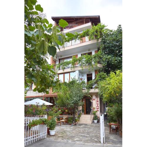 Nirvana Guest House