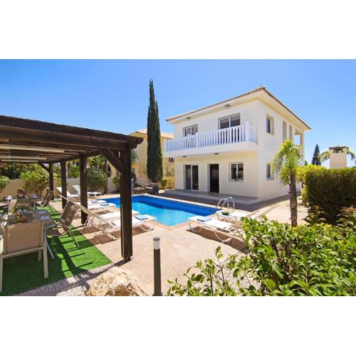 Nissi Adamite Villa