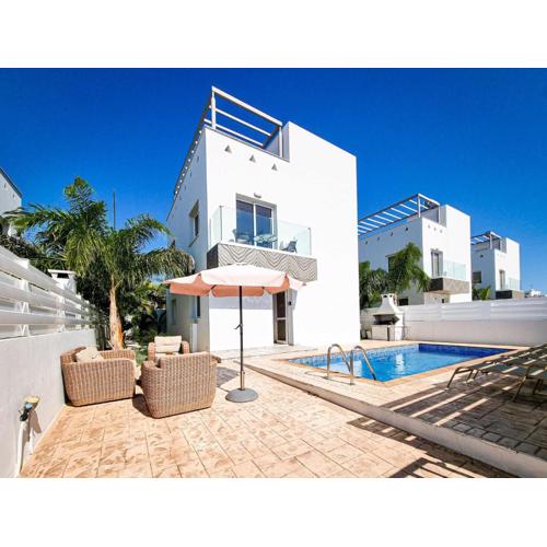 Nissi beach villa Magnolia
