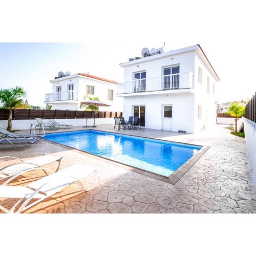 Nissi Villa Gintare