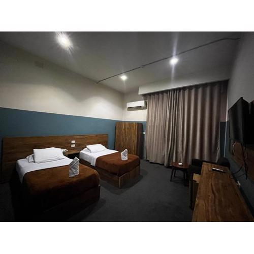 Nitocrisse Hotel