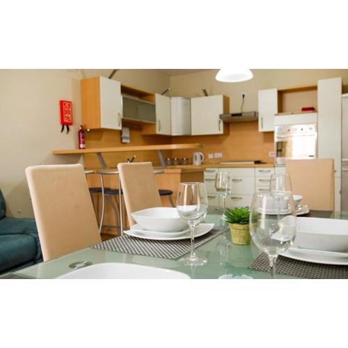 No 6 Poseidon Apartment