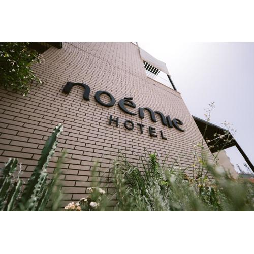 Noemie Hotel