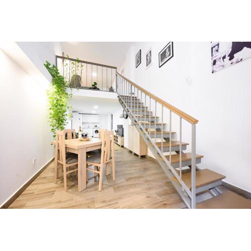 Nomad Urban Duplex